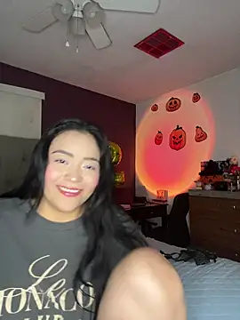 Snapshot of MyHoneyFrida chatting on November 5, 3:28 am MyHoneyFrida online show from November 5, 3:28 am