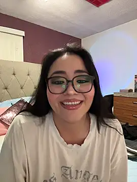 Snapshot of MyHoneyFrida chatting on January 7, 4:26 am MyHoneyFrida online show from January 7, 4:26 am