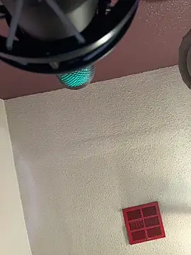 Snapshot of MyHoneyFrida chatting on February 24, 5:16 am MyHoneyFrida online show from February 24, 5:16 am