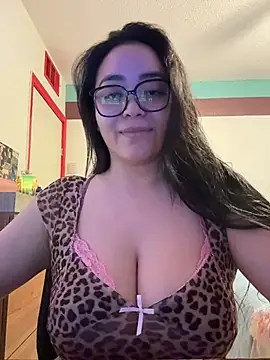 Snapshot of MyHoneyFrida chatting on February 27, 6:02 am MyHoneyFrida online show from February 27, 6:02 am