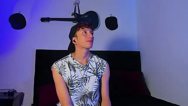 mhatias  online show from March 31, 2:46 am