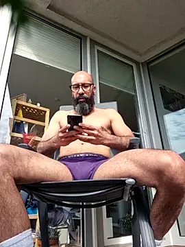 Snapshot of Latinox79 chatting on May 21, 7:26 am Latinox79 online show from May 21, 7:26 am