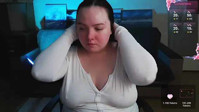 EmillyBones online show from January 12, 6:57 pm