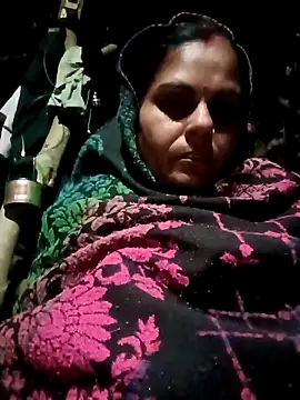 Snapshot of Hot_rachnasexy chatting on December 16, 12:37 am Hot rachnasexy online show from December 16, 12:37 am