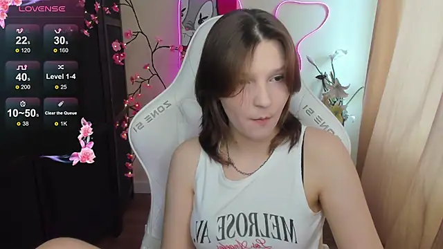 Snapshot of AudreyyKim chatting on May 14, 8:21 am AudreyyKim online show from May 14, 8:21 am