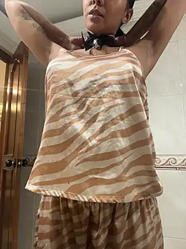 GiorgiaLuxee online show from November 20, 11:04 pm