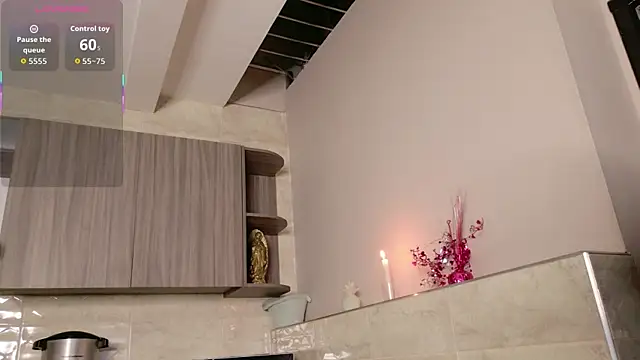 Snapshot of Catalina-Malave chatting on October 28, 4:27 am Catalina-Malave online show from October 28, 4:27 am