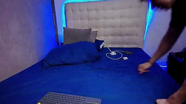 DionKnox online show from November 23, 4:45 am