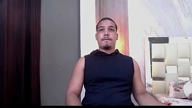 Snapshot of taylor_collins_ chatting on October 7, 5:32 pm taylor collins online show from October 7, 5:32 pm