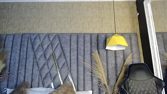 Boss Domiinator online show from October 7, 3:25 am