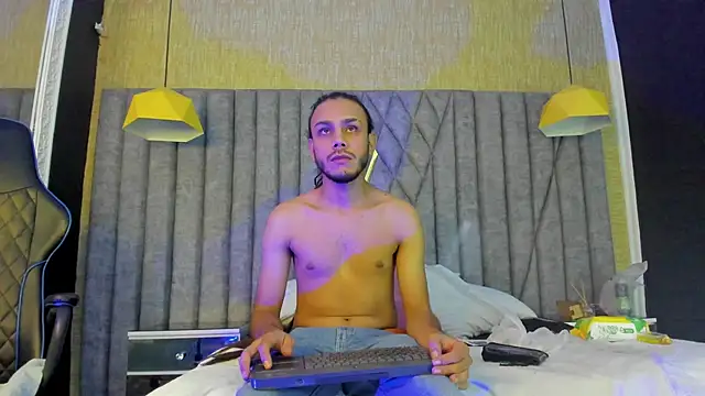 Boss Domiinator online show from November 12, 3:07 am