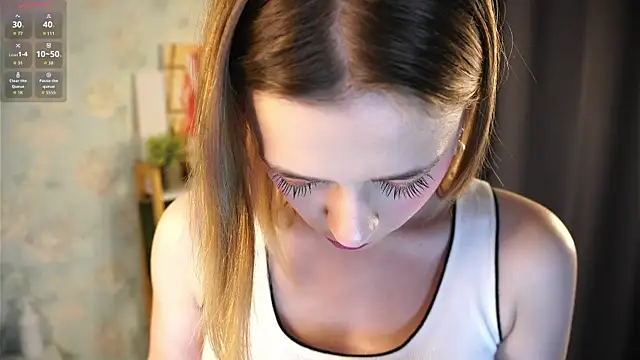 HollieCollelo online show from February 24, 3:04 am