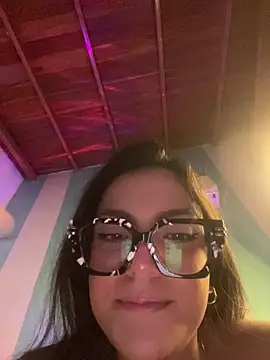 alilith online show from February 3, 6:46 pm