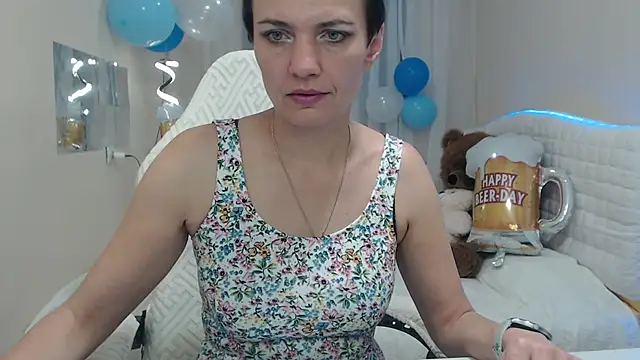 AvaSaturnian online show from September 21, 12:07 pm