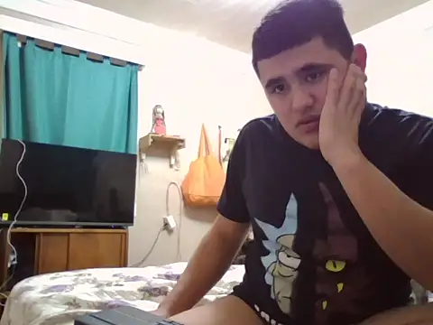 Snapshot of whitsblack chatting on September 10, 1:27 am whitsblack online show from September 10, 1:27 am