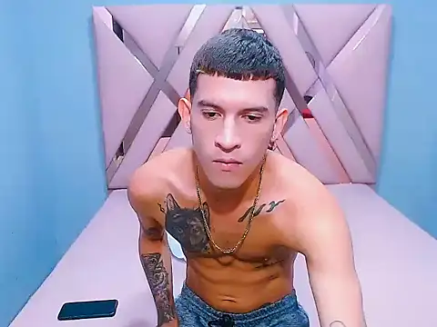 dilan abraham12 online show from September 26, 7:40 pm