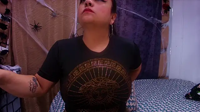 sweegirl69 online show from October 31, 11:55 am