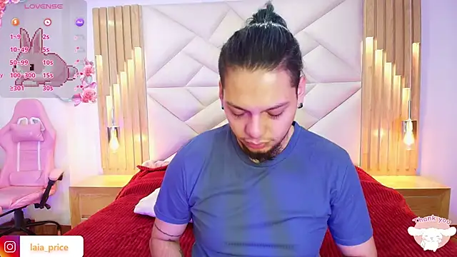 Snapshot of Laia_and_Damian chatting on November 9, 12:14 pm Laia and Damian online show from November 9, 12:14 pm