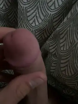 Snapshot of artl1 chatting on November 8, 12:11 am artl1 online show from November 8, 12:11 am