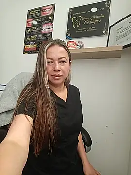 Madisson-04  online show from June 22, 3:42 pm