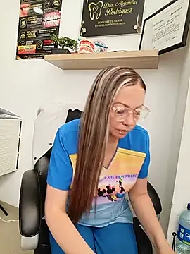 Madisson-04  online show from June 23, 3:32 pm