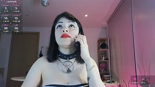 Snapshot of novafet chatting on December 22, 12:07 am novafet online show from December 22, 12:07 am