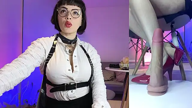 Snapshot of novafet chatting on February 21, 1:50 am novafet online show from February 21, 1:50 am