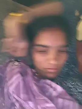 Snapshot of So_pinki chatting on February 19, 8:21 am So pinki online show from February 19, 8:21 am