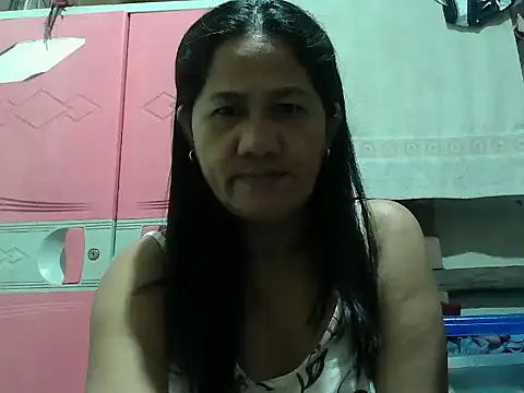 hotmama 063 online show from October 8, 8:50 pm