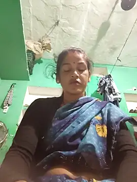Nillohot online show from October 15, 11:27 pm