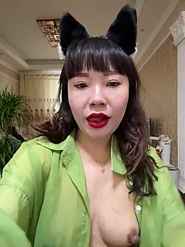 Snapshot of Xinlan-Asia chatting on March 12, 8:09 am Xinlan-Asia online show from March 12, 8:09 am