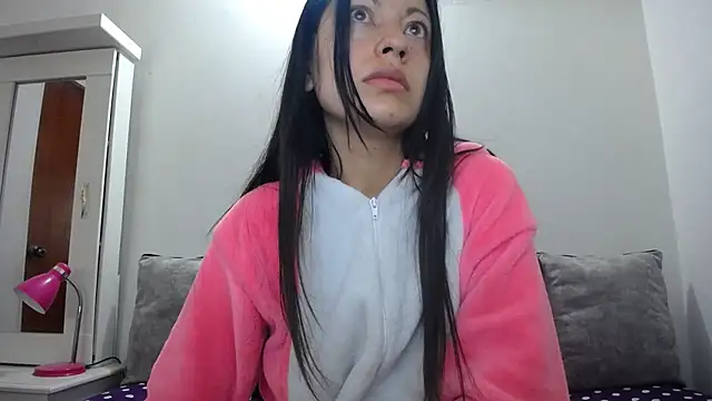 Taylormegan online show from October 22, 1:11 pm