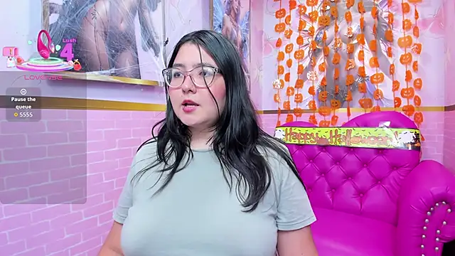 Snapshot of Dulce_meow chatting on October 18, 11:44 am Dulce meow online show from October 18, 11:44 am