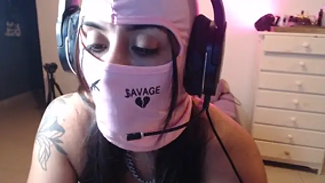 Katalina sexyyy online show from April 17, 10:46 pm