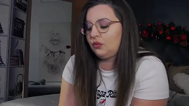 Mia Swano online show from December 5, 1:14 am