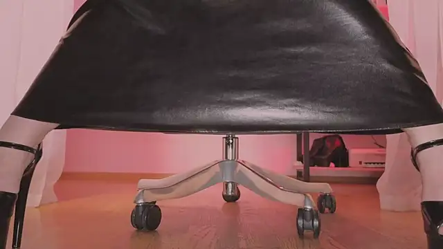 Jolie Orchid online show from February 12, 12:33 pm