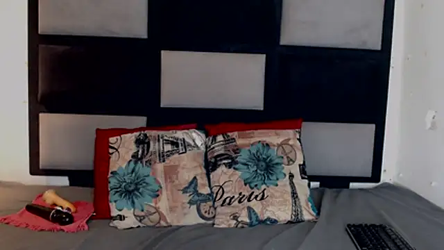 Freaky-boobs online show from December 4, 11:52 am