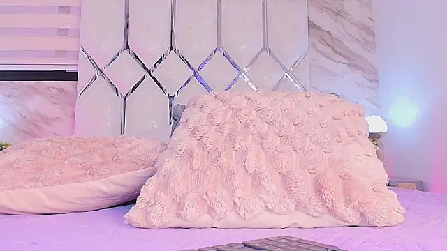 collet 1 online show from December 3, 11:52 am