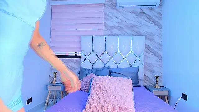 collet 1 online show from February 5, 12:54 pm