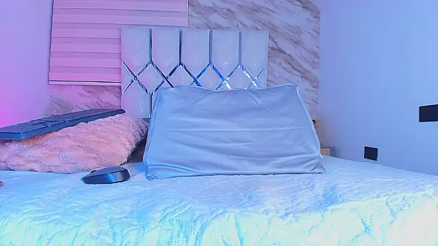 collet 1 online show from March 8, 12:09 pm