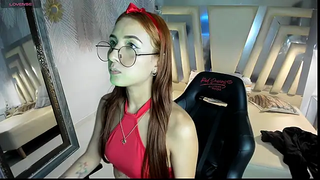 ValerySkinnyy online show from May 1, 3:33 am