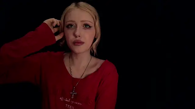 Snapshot of rosy_petal chatting on October 15, 10:59 am rosy petal online show from October 15, 10:59 am