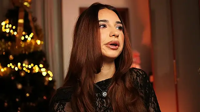 Snapshot of ItalianGirl chatting on December 16, 8:58 pm ItalianGirl online show from December 16, 8:58 pm