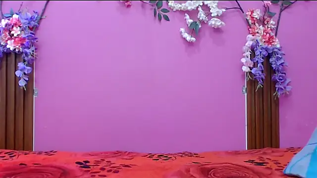 skinnysofia18 online show from November 14, 1:32 pm