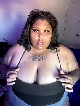 Snapshot of BlaxicanaMami chatting on September 9, 9:47 pm BlaxicanaMami online show from September 9, 9:47 pm