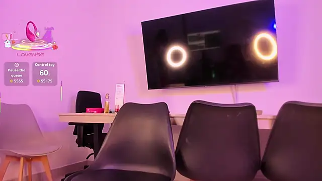 CannelaSmith online show from December 17, 7:42 pm