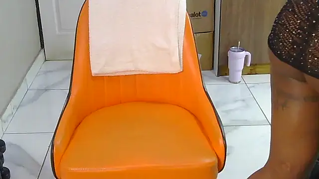 Sultry Booty online show from November 23, 5:07 am