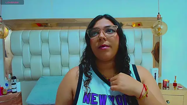 Snapshot of TiffantyAndStacy chatting on November 22, 7:35 pm TiffantyAndStacy online show from November 22, 7:35 pm