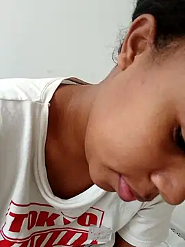 MoniqueMulberry online show from September 18, 4:09 pm