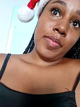 MoniqueMulberry online show from December 4, 7:11 pm